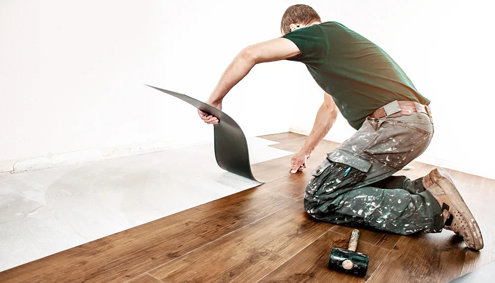 Vinylboden vom Profi fachgerecht verlegen lassen - DIMA Parkett